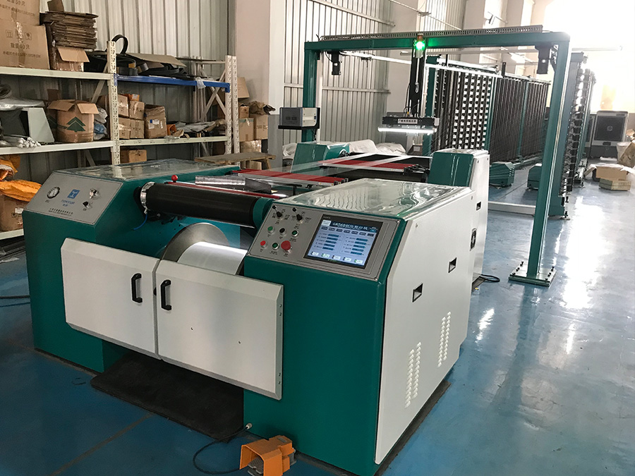 如何選擇適合自己的分條整經(jīng)機(jī)規(guī)格和型號(hào)？